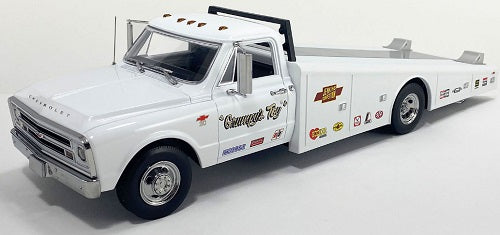 No227ミニカー1/18 CHEVROLET C-30 RAMP TRUCK 1/18 1967 Chevrolet C-30 Ramp Truck White 'Grumpy's Toy' – Hobby