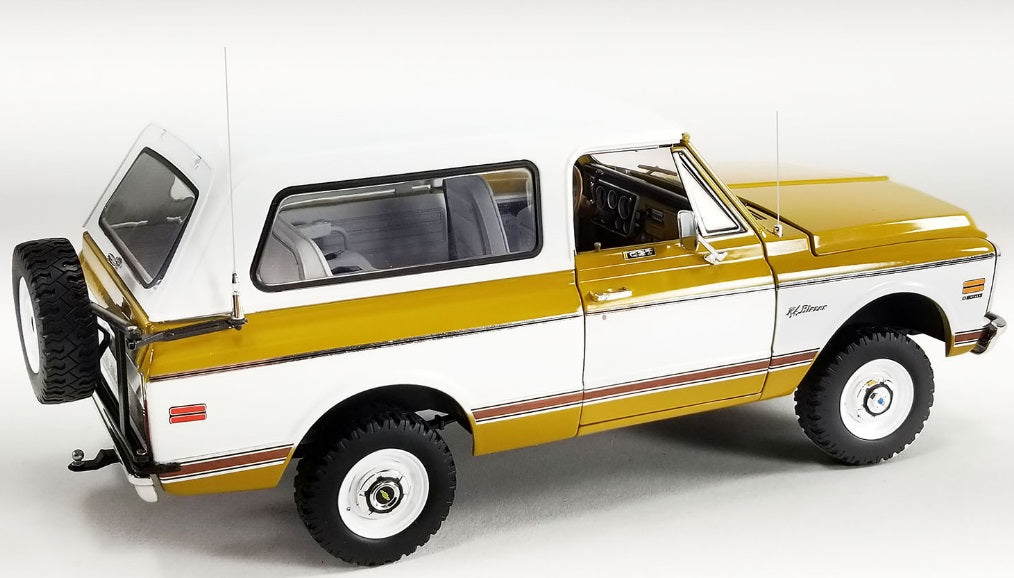 1/18 1971 Chevrolet Blazer K/5 Offroad Ochre Mustard Yellow & White