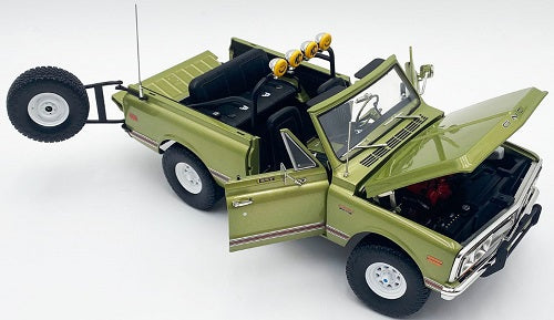 1/18 1972 GMC Jimmy KC Highlighter in Medium Olive with White Top