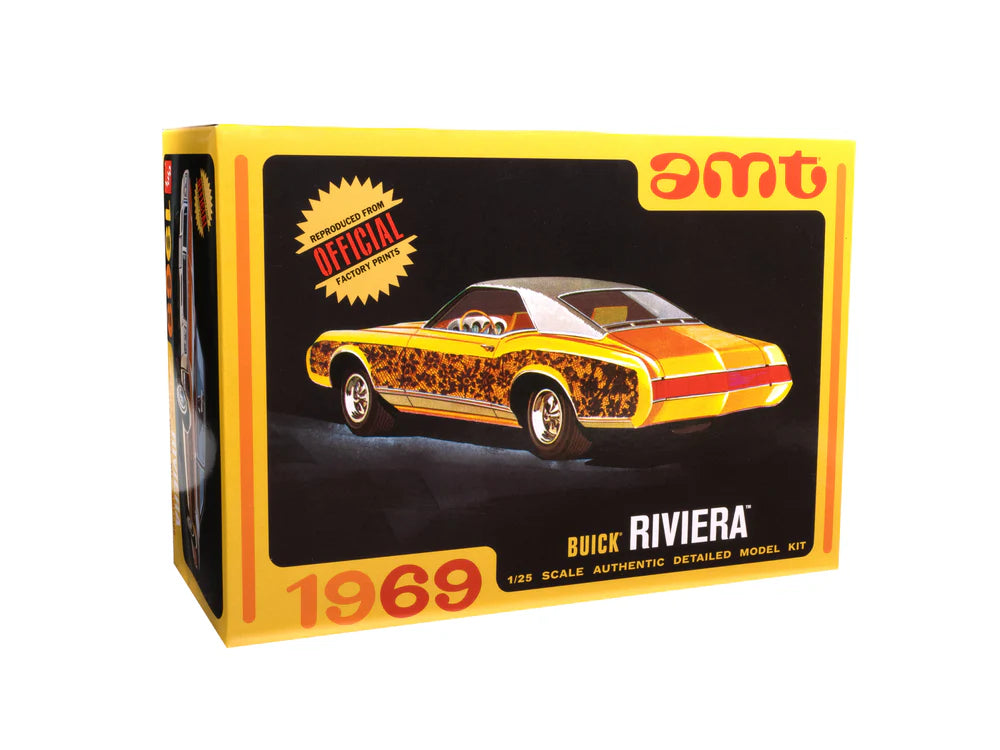 Box for 1969 Buick Riviera Model kit from AMT.