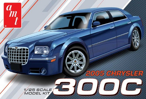 2005 Chrysler 300C model kit packaging with AMT logo