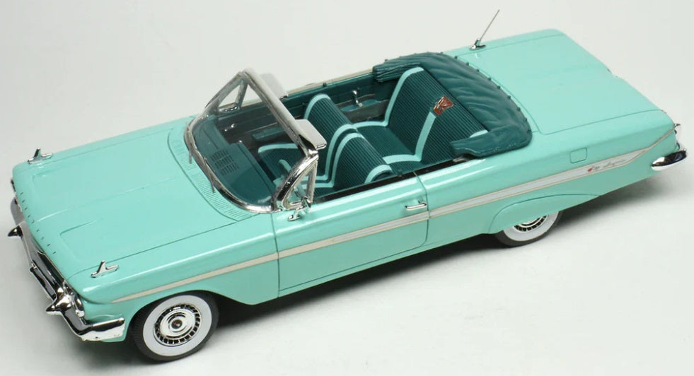 1/43 1961 Chevrolet Impala Convertible Green