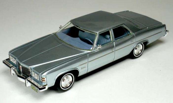 1/43 76 Pontiac Catalina Blue