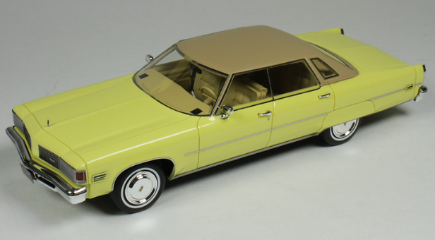 1/43 1976 Oldsmobile 98 Regency Sedan Cream Gold with Light Brown Top