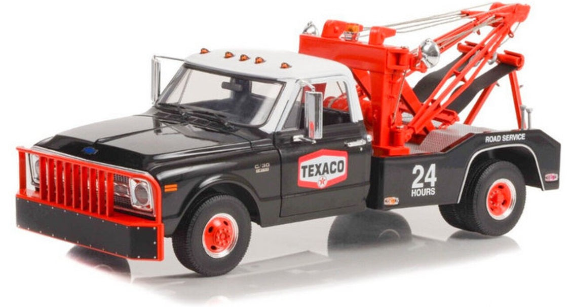 1/18 68 C-30 Wrecker Texaco 24