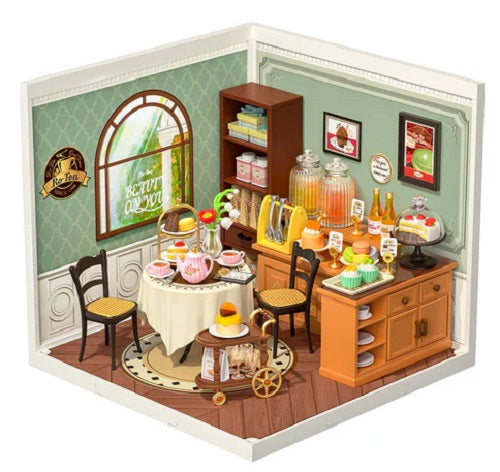 Assembled Sweet Swips diorama kit.