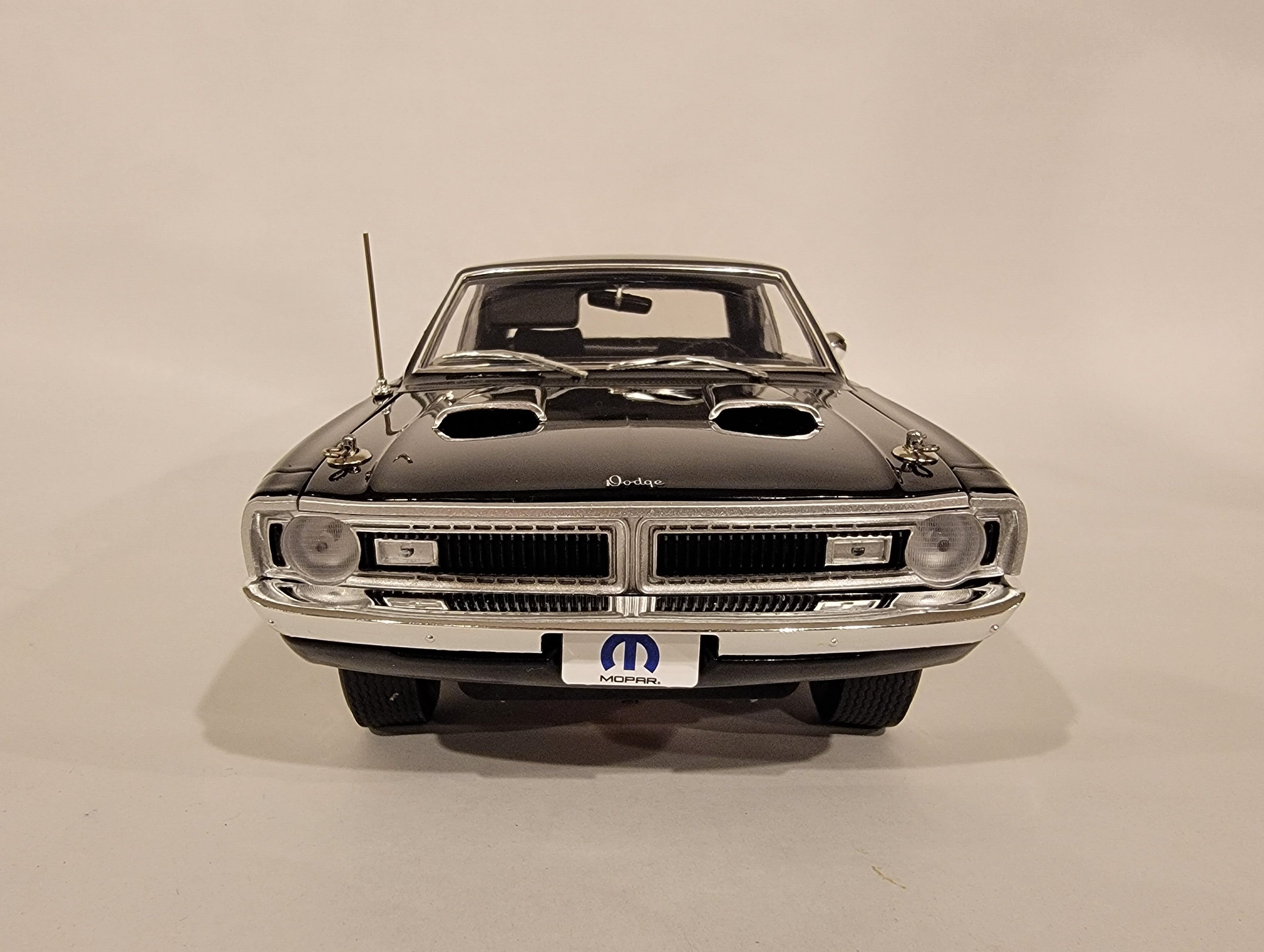 A 1/18 Scale Diecast model of a 1970 Dodge Dart Swinger 340