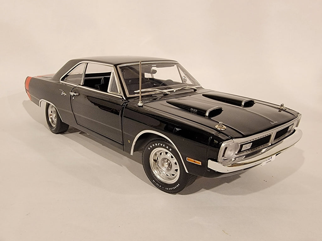 A 1/18 Scale Diecast model of a 1970 Dodge Dart Swinger 340