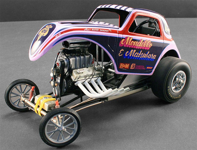 1/18 scale model of Mondello and Matsulara Altered Dragster with the body lifted from the chassis.