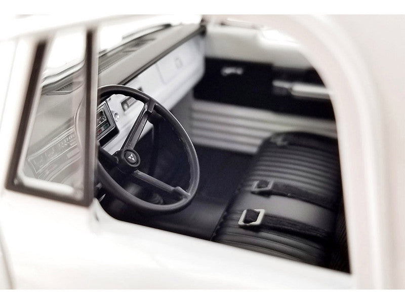 1/18 scale model interior of a 1970 Dodge D-300 Ramp Truck in white color