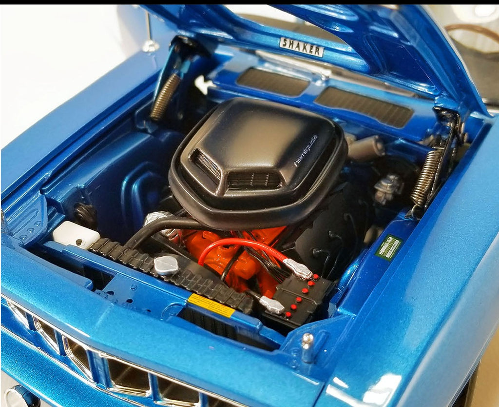 Close up of engine on a model of a 1971 Plymouth Hemi Cuda.