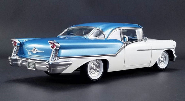 1/18 1957 Oldsmobile Super 88 Blue