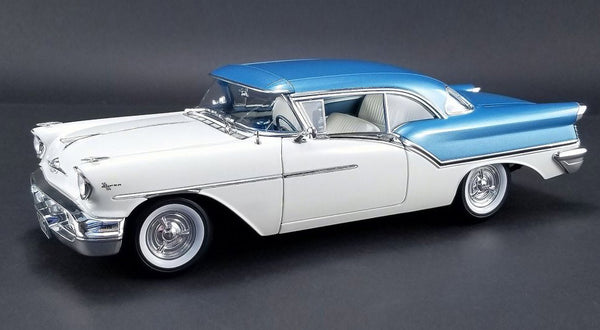 1/18 1957 Oldsmobile Super 88 Blue