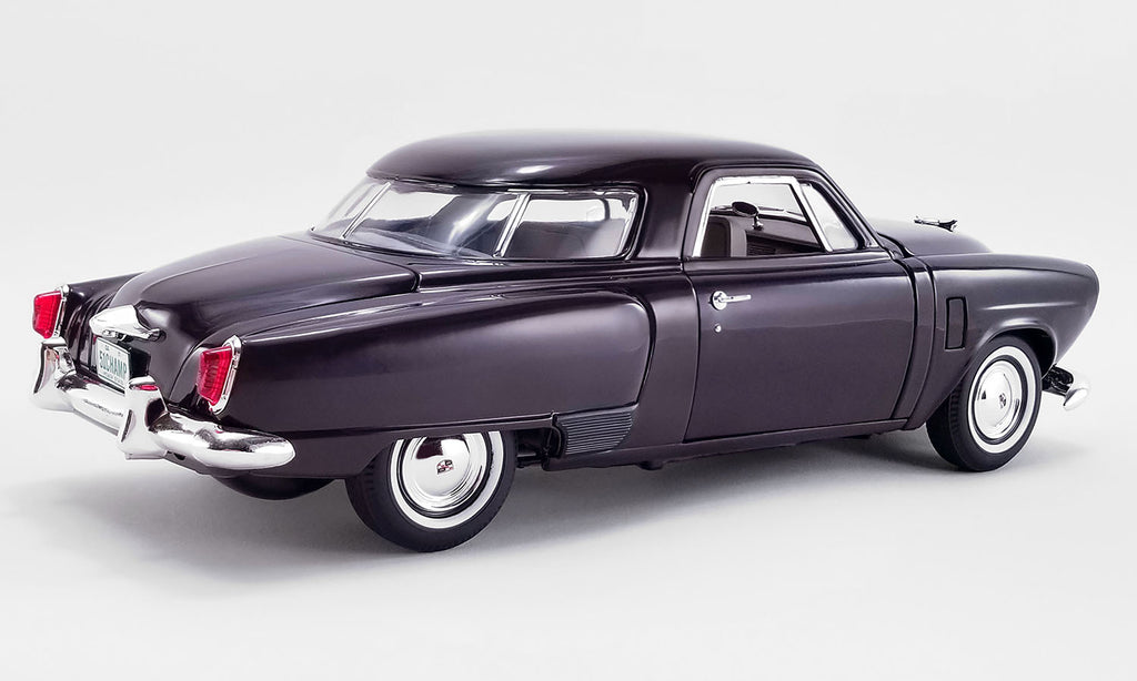 1/18 scale diecast model car of 1951 Studebaker Champion.