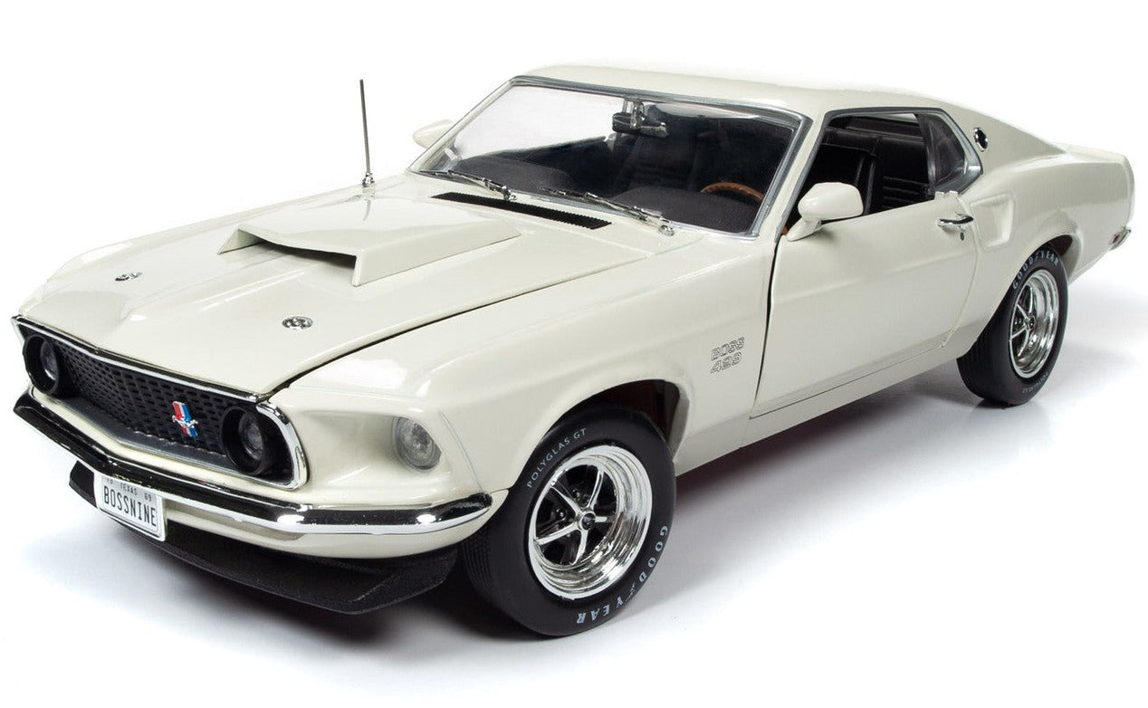 1/18 1969 Ford Mustang Boss 429 Wimbledon White