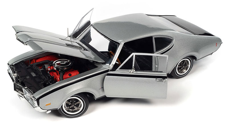 1/18 68 Olds Hurst CutLass Sil