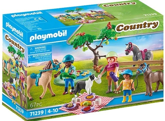 Pinic Adventure with Horses