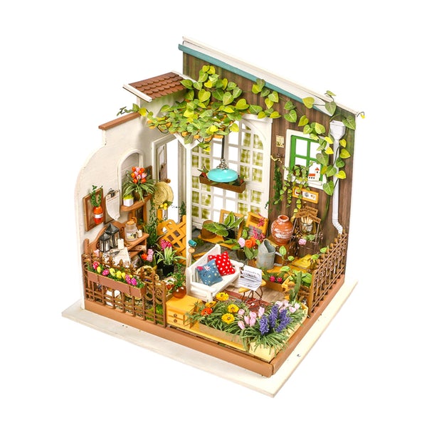 Miller's Garden Yard Miniature Kit