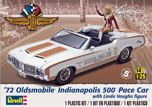 1/25 1972 Olds Indy Pace Car with Figure